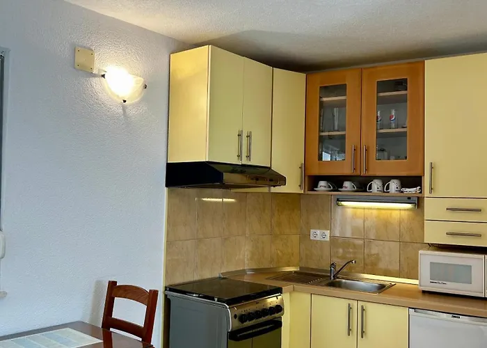 Dinka * 트로기르